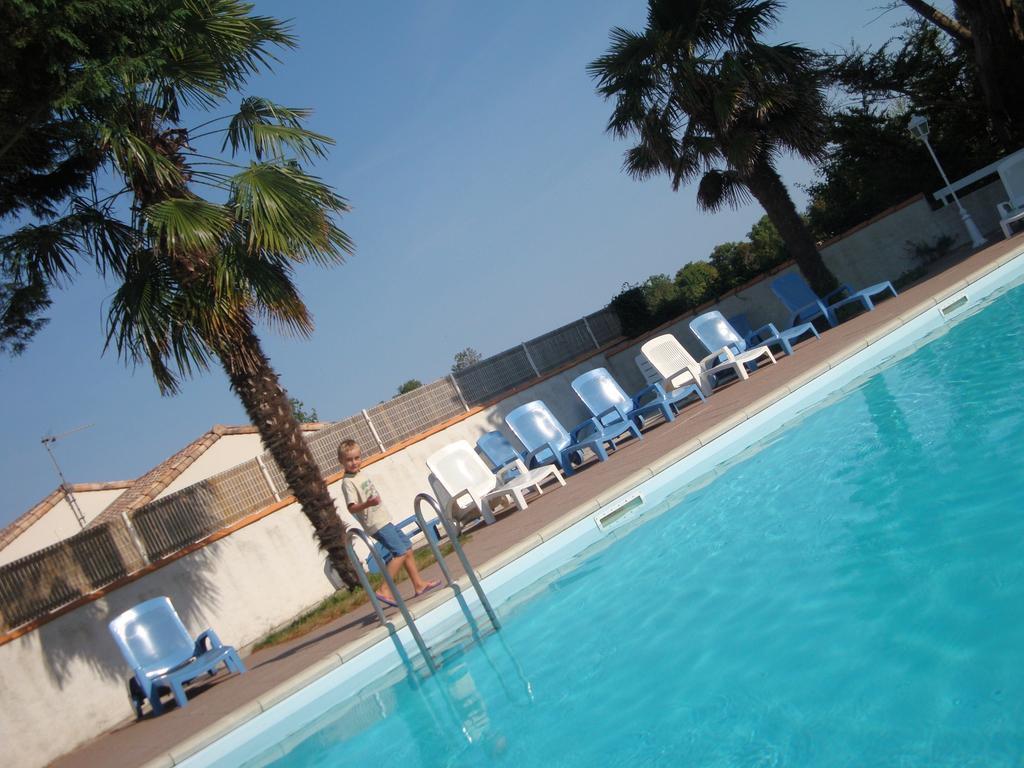 Le Clos Fleuri Hotel Medis Ngoại thất bức ảnh